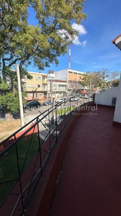 VENDIDO/ Oportunidad en Malvin, casa en ph independiente