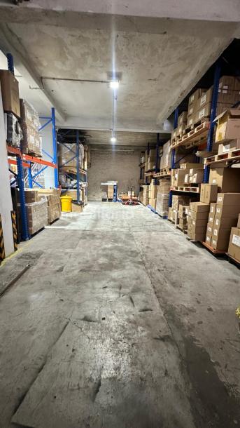 Gran local 400mts. Dos plantas en zona comercial. Cordón - La comercial-43