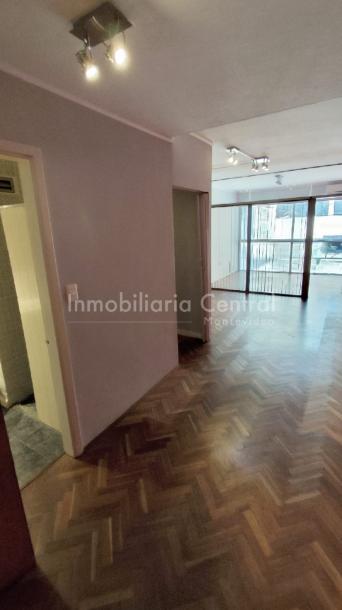Venta Oficina - Consultorio - Ciudad Vieja-2