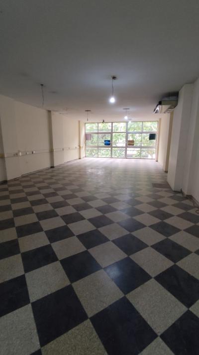 Alquiler locales comerciales, oficinas en Cordón, 123 mts