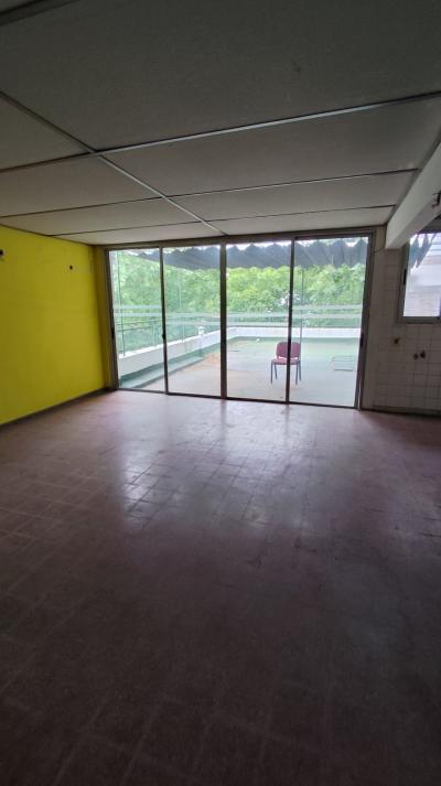 Alquiler locales comerciales, oficinas en Cordón, 123 mts