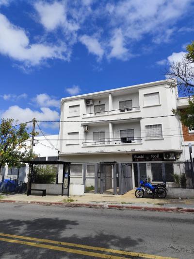 ***RESERVADO// Alquiler Buceo 1 dormitorio sobre Av. Ramón Anador