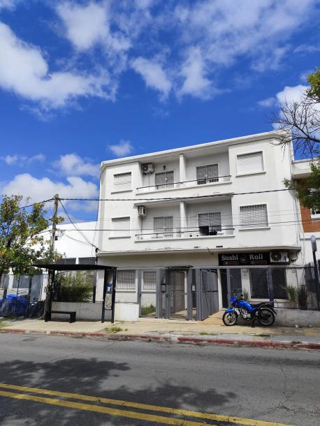 ***RESERVADO// Alquiler Buceo 1 dormitorio sobre Av. Ramón Anador-1