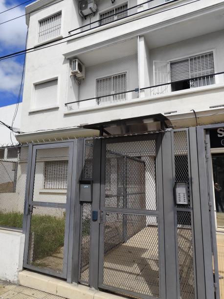 ***RESERVADO// Alquiler Buceo 1 dormitorio sobre Av. Ramón Anador-2