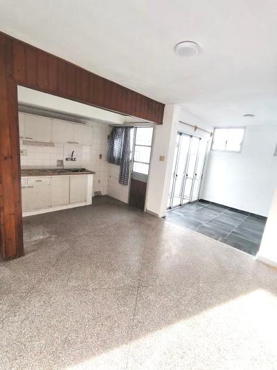 Apartamento en dos plantas – Centro de Colonia