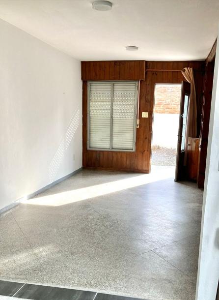 Apartamento en dos plantas – Centro de Colonia-2