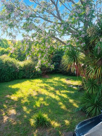 Venta de hermoso chalet - Parque del Plata -