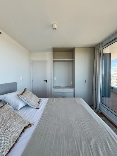 Venta - Apartamento 3 dormitorios, Garaje doble incluido, piso 17 - Ventura Tower Carrasco