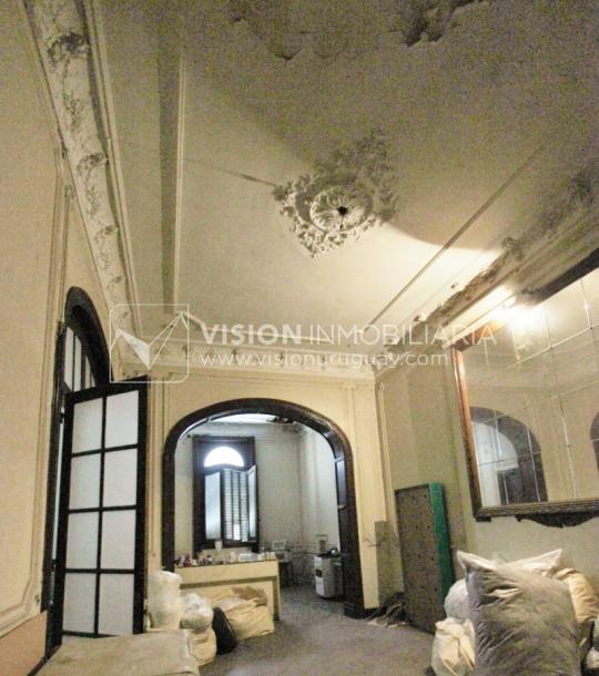 Edificio Palacio Amézaga, oportunidad de inversión, a reciclar para sede corporativa, oficinas u otro destino, 1500 m2 en el corazón de la Cd. Vieja.-34