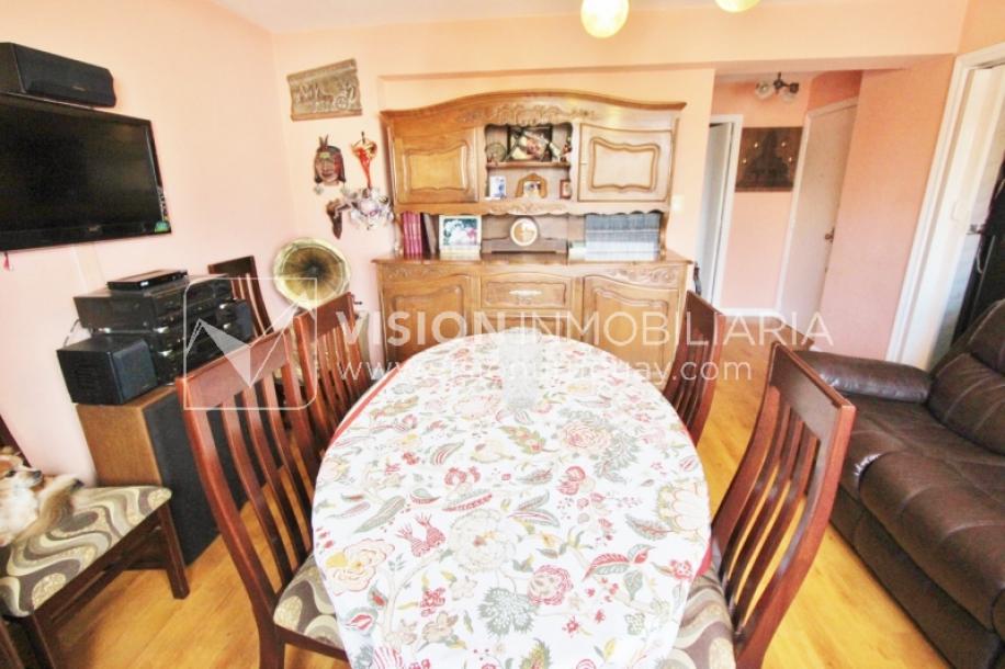 Apartamento con Renta al frente sobre Av. 8 de Octubre casi Propios, en 5to Piso, 3 dormitorios y 1 baño, impecable-8