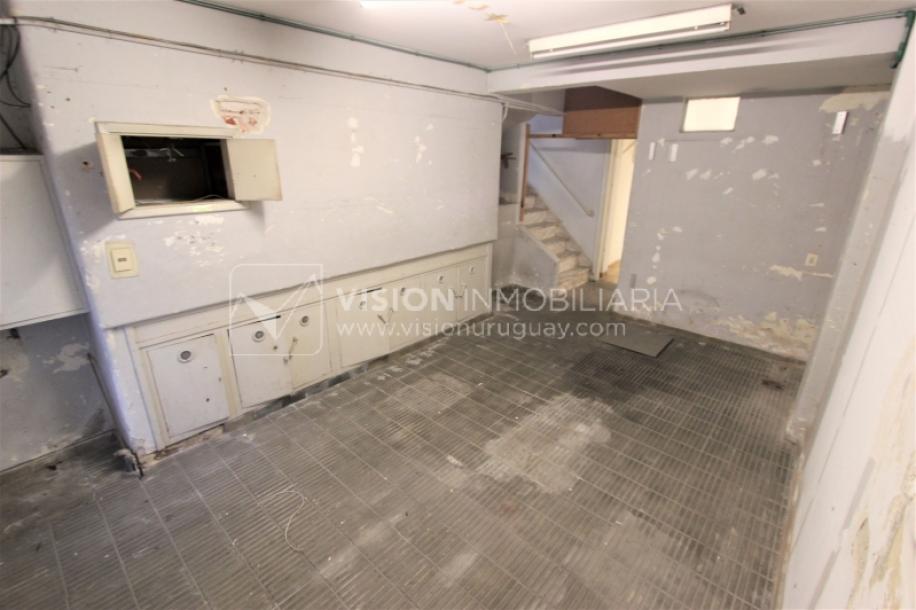 Casa de 212m2 & terreno de 359m2, Av. Luis A. de Herrera casi Rambla, Buceo-Pocitos-37