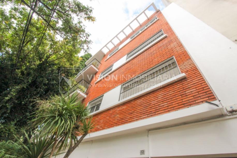 Apartamento en Pocitos, 2 dormitorios y 1 baño, Al Frente, 400 mts de Rambla, con Estufa a Leña y con Balcón - U$ 175.000-41
