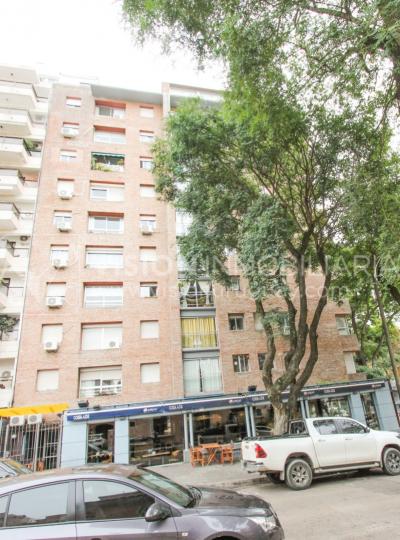 Apto. 1 Dorm. divino punto en Pocitos, a 200m de Rambla, 34m2. Alquiler $26.000 / GC $3500