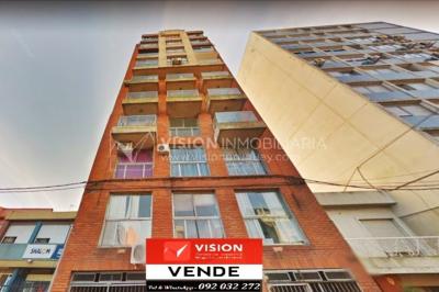 Monoambiente para Inversión frente a Tres Cruces Terminal y Shopping, Piso 4. Renta $13.000 pesos - INVIERTA U$ 73.500 dólares.