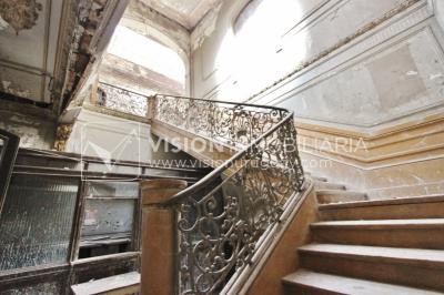 Edificio Palacio Amézaga, oportunidad de inversión, a reciclar para sede corporativa, oficinas u otro destino, 1500 m2 en el corazón de la Cd. Vieja.