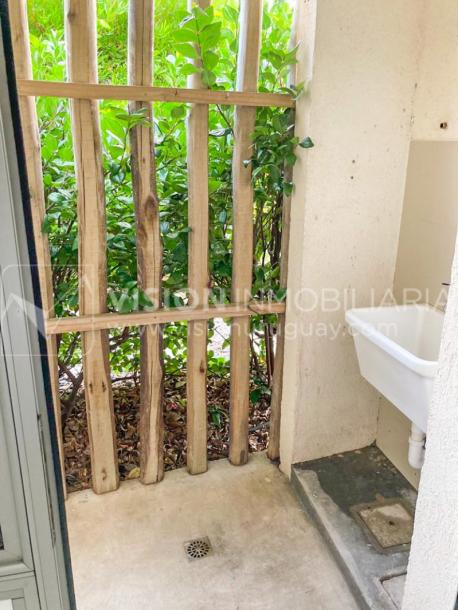 Casa en Venta en GREENS, Barrio Privado diseñado por el Arq. Carlos Ott. 3 dormitorios y 3 baños, 2 cocheras - U$ 340.000 dólares-12