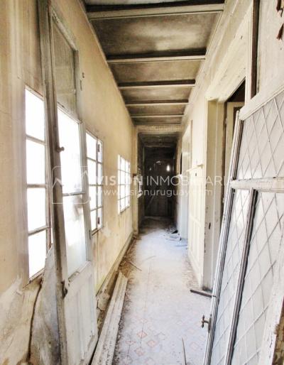 Edificio Palacio Amézaga, oportunidad de inversión, a reciclar para sede corporativa, oficinas u otro destino, 1500 m2 en el corazón de la Cd. Vieja.