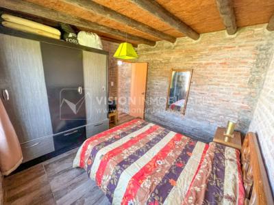 Venta conjunta de Dos Casas independientes en un gran terreno de 622 m2, una de 2 Dormitorios y 1 Baño, la otra de 1 Dormitorio y 1 Baño, Parrillero, Garaje. Barrio Español del balneario Atlántida, 8 cuadras al Norte de la Interbalnearia por Ruta 11.