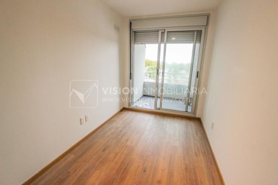 Apartamento en Venta 2 dormitorios y 1 baño, Palermo Parque Rodó Cordón Sur, 6to piso al frente-9