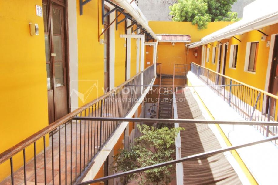 Hospedaje Hotel Hostal Pensión con Renta, 30 habitaciones, 457m2 construidos, Cd. Vieja-12