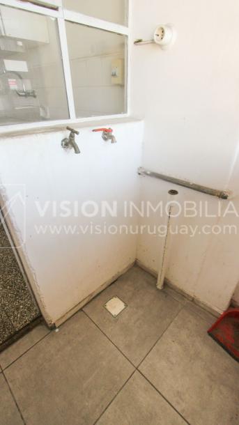 Apto 2 Dorm 1 Baño, Piso 5 MB vista, Terraza Lav, 50 m2., Centro-8