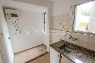 Apto. 1 Dorm. divino punto en Pocitos, a 200m de Rambla, 34m2. Alquiler $26.000 / GC $3500