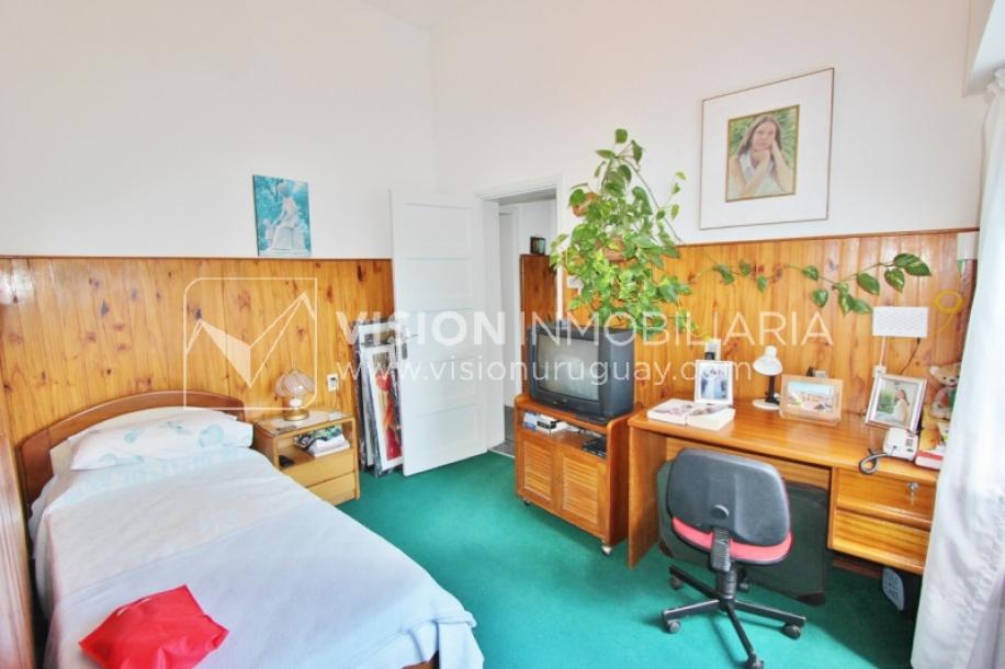 Casa impecable en La Teja, 3 dorm y 1 baño, barbacoa, garaje p/ 2 autos-11