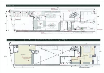 Casa de diseño, Padrón Único, Pocitos; 2 dorm en Suite, enorme salón doble altura, terreno 219 m2 con buen fondo y parrillero, 203 m2 construidos, Garaje.