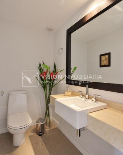 Apto en Aquarela Tower, lo mejor de Punta del Este | 4 dorm en suite + servicio, 253 m2 