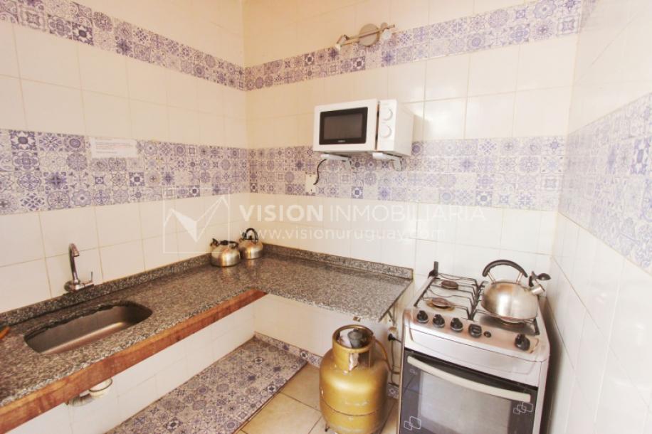 Hospedaje Hotel Hostal Pensión con Renta, 30 habitaciones, 457m2 construidos, Cd. Vieja-25