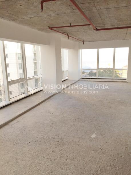 Oficina en Torre IV - Mvdeo. World Trade Center-5