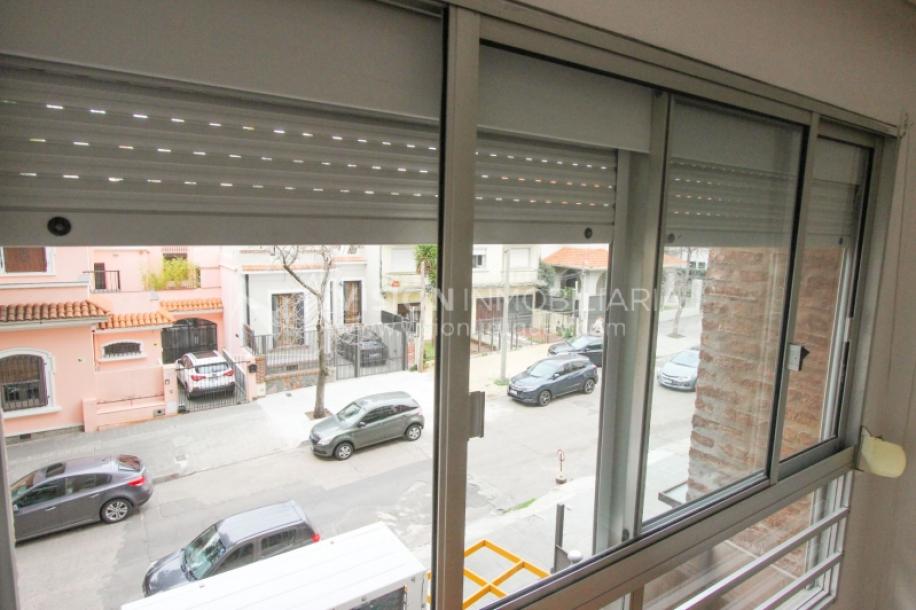 Apto. 1 Dorm. divino punto en Pocitos, a 200m de Rambla, 34m2. Alquiler $26.000 / GC $3500-4