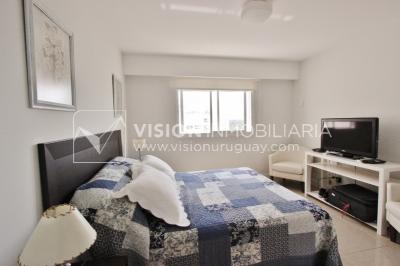 Apto en Aquarela Tower, lo mejor de Punta del Este | 4 dorm en suite + servicio, 253 m2 