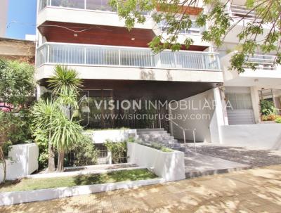 Alquila Apto. de 200m2 sobre el Parque Villa Biarritz, 3 dorm+servicio, garaje