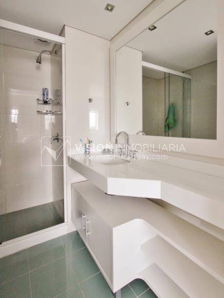 Apto en Aquarela Tower, lo mejor de Punta del Este | 4 dorm en suite + servicio, 253 m2 -71