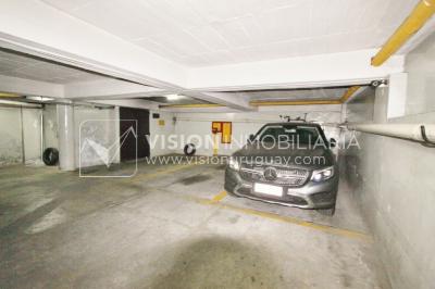 Alquila Apto. de 200m2 sobre el Parque Villa Biarritz, 3 dorm+servicio, garaje