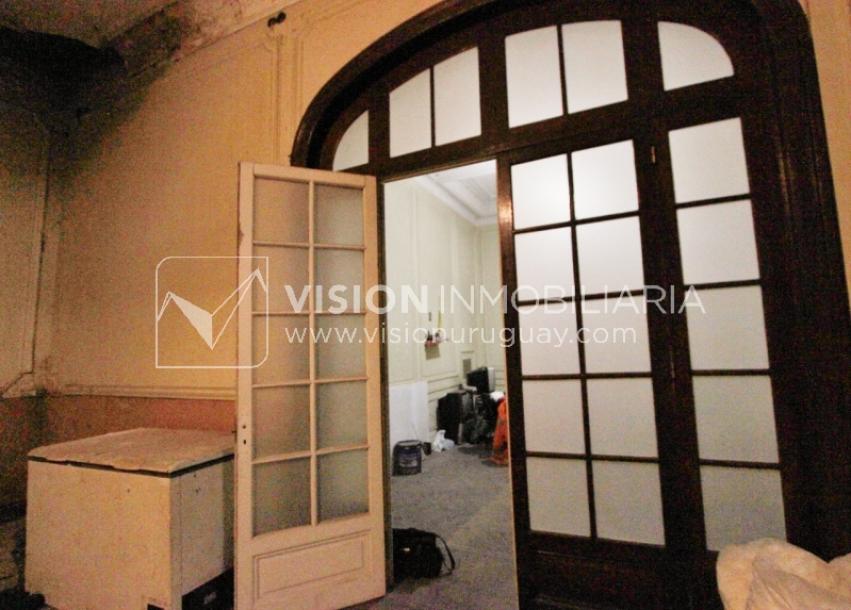 Edificio Palacio Amézaga, oportunidad de inversión, a reciclar para sede corporativa, oficinas u otro destino, 1500 m2 en el corazón de la Cd. Vieja.-37