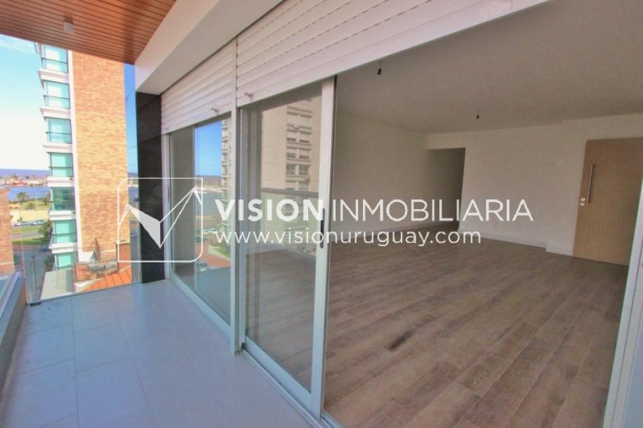 Apto en Puertito del Buceo, 4to Piso, finas terminaciones, a estrenar ya.-6