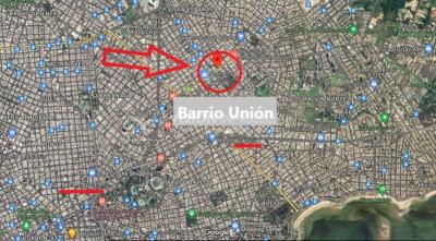 Apartamento Duplex en Venta ideal Renta. Al frente, 4 Dormitorios y 2 Baños, La Unión sobre Av. 8 de Octubre, Piso 1 por escalera, reciclado, impecable para entrar ya. 204 m2 totales 111 m2 interiores + 93 m2 Terrazas. Parrillero.