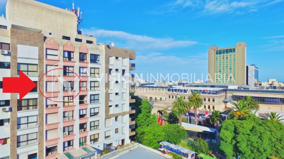 Apartamento-Monoambiente equipado, 25 m2, frente al Punta Carretas Shopping.-1