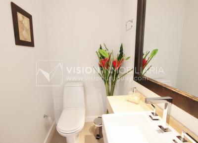 Apto en Aquarela Tower, lo mejor de Punta del Este | 4 dorm en suite + servicio, 253 m2 