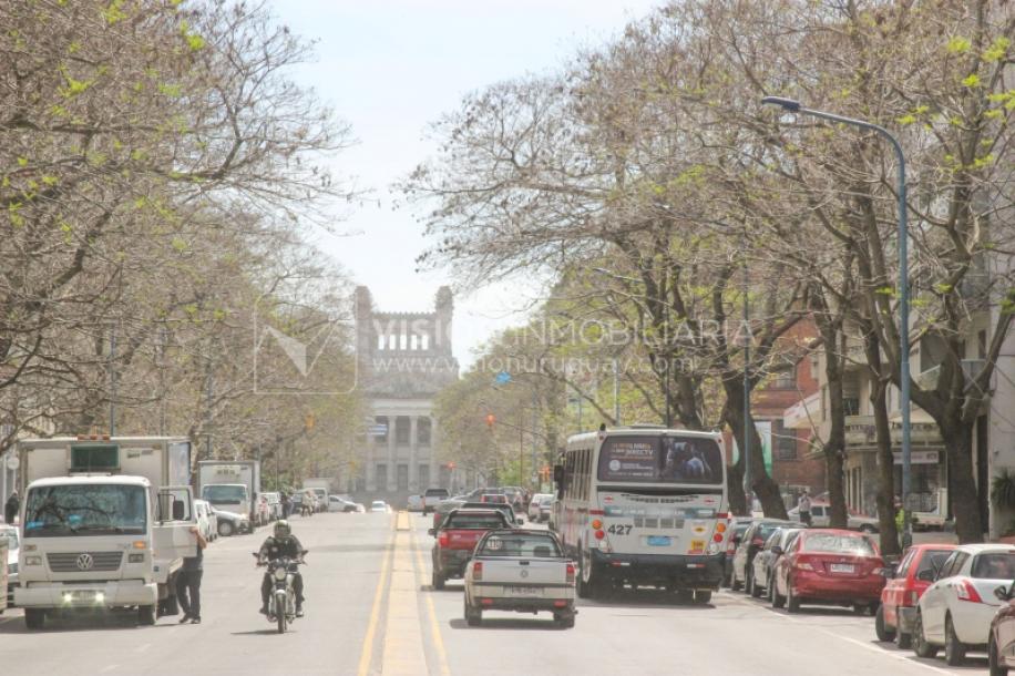 Apto nuevo 2 Dorm, 1 Baño, Av Libertador, 3er Piso MB vista, Sol directo todo el día, 2 balcones, 51 m2, Centro / Aguada. Renta sin impuestos: Vivienda Social.-2