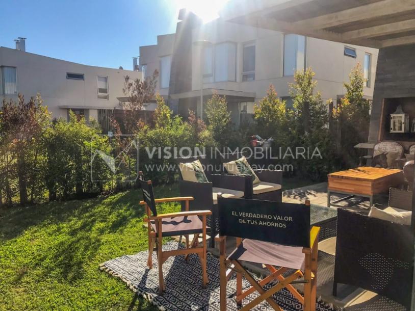 Casas . 3 dorm y 3 baños, Barrio Privado GREENS Arq. Carlos Ott, Barra de Carrasco - U$ 330.000-6