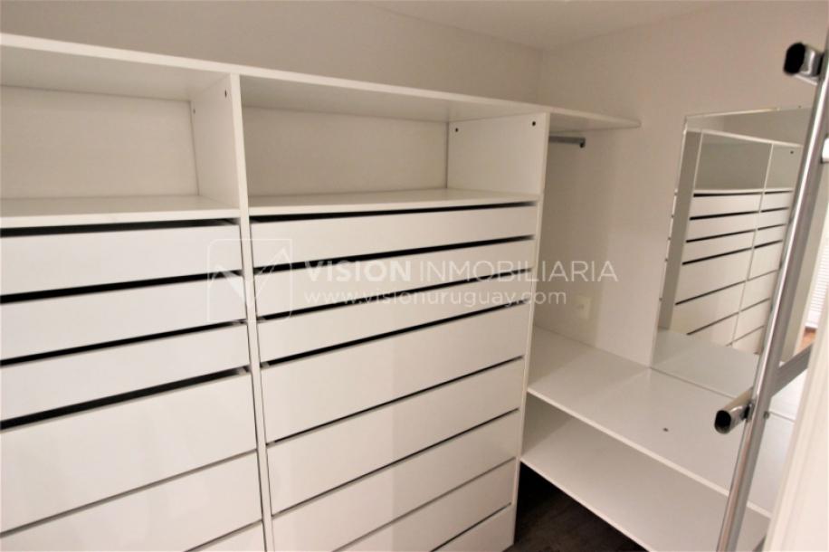 Alquile U$S 3.900 /mes - Distinguido Apartamento en Carrasco de 234 m2, 4 Dormitorios más Servicio, 2 Garajes.-14