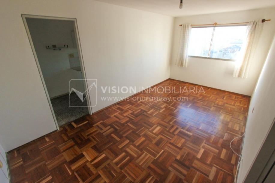 Apto 2 Dorm 1 Baño, Piso 5 MB vista, Terraza Lav, 50 m2., Centro-1