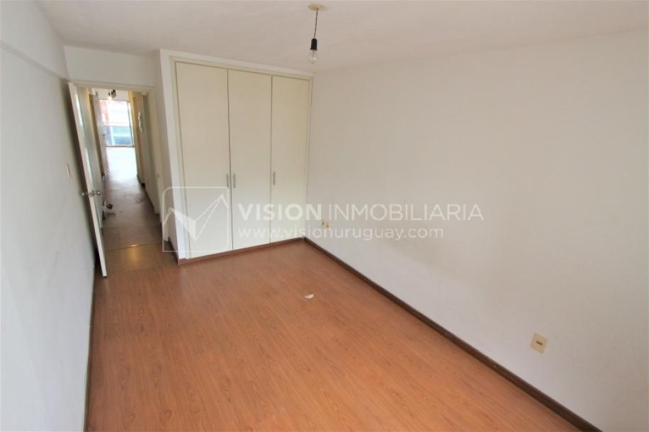 Apartamento al Frente de 1 Dormitorio y 1 Baño, impecable, Pocitos-16