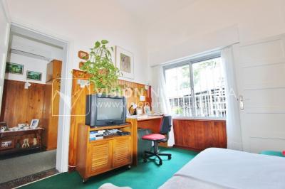 Casa impecable en La Teja, 3 dorm y 1 baño, barbacoa, garaje p/ 2 autos