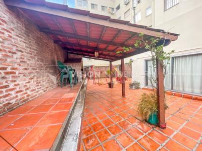 Apartamento con Renta en Venta al frente 2 Dormitorios 2 Baños, La Blanqueada, Av. 8 de Octubre, en Piso 3. Semiequipado. Amenities: 3 Parrilleros, gran Patio Juegos para Niños. Portería y Vigilancia