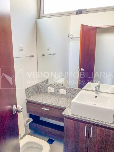 Casa en Venta en GREENS, Barrio Privado diseñado por el Arq. Carlos Ott. 3 dormitorios y 3 baños, 2 cocheras - U$ 340.000 dólares