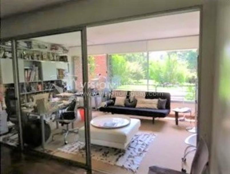 Alquile U$S 3.900 /mes - Distinguido Apartamento en Carrasco de 234 m2, 4 Dormitorios más Servicio, 2 Garajes.-7